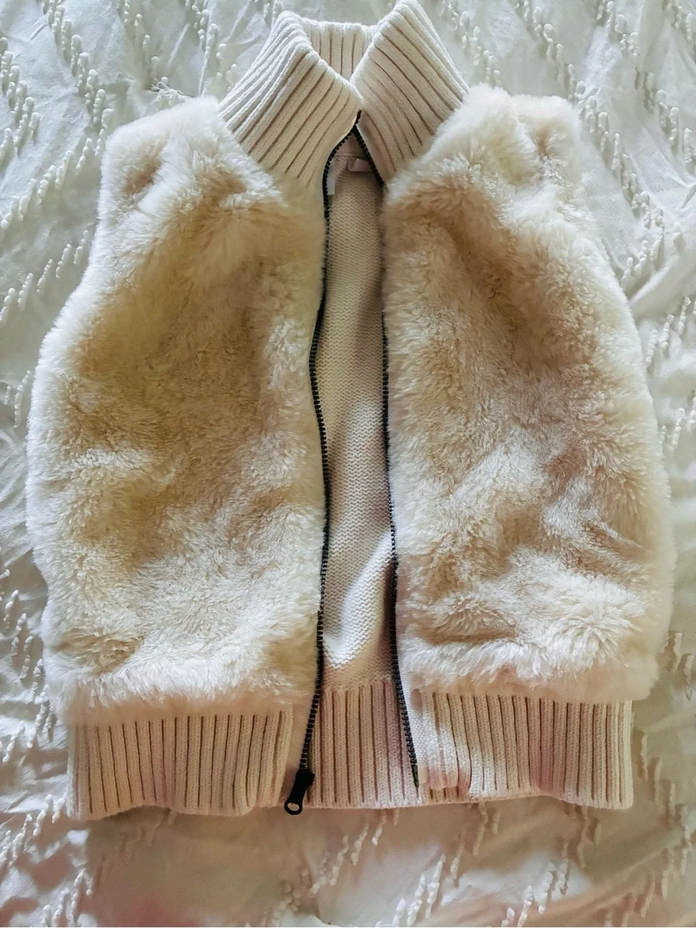 GAP Kids Faux Fur Zip Vest - Cream small